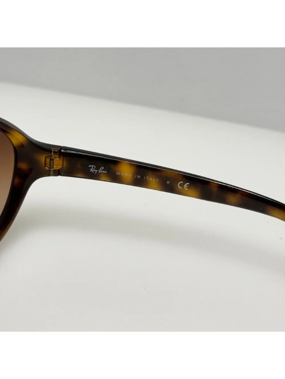 Ray Ban Sunglasses RB 4090 710/13